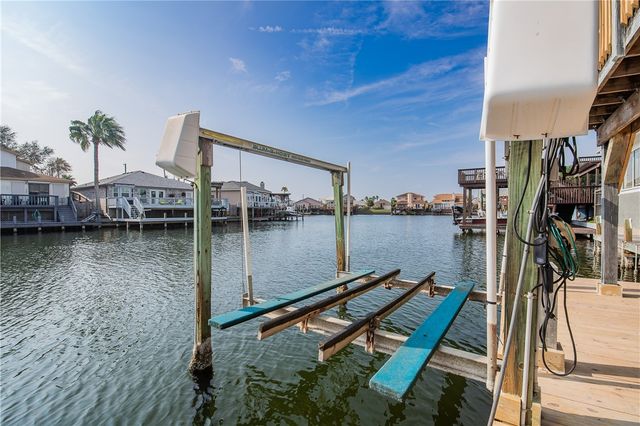 13929 Blackbeard Dr, Corpus Christi, TX 78418