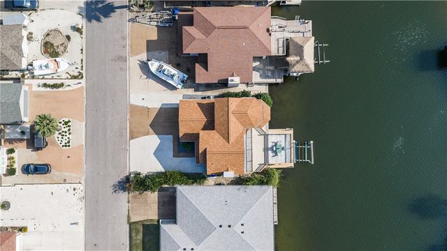 13929 Blackbeard Dr, Corpus Christi, TX 78418