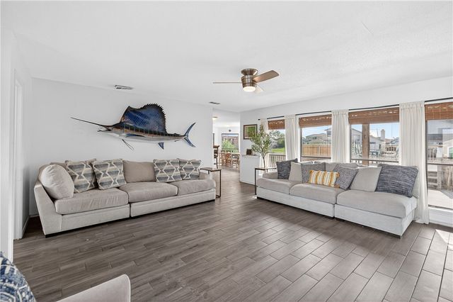 13929 Blackbeard Dr, Corpus Christi, TX 78418