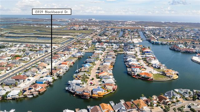 13929 Blackbeard Dr, Corpus Christi, TX 78418