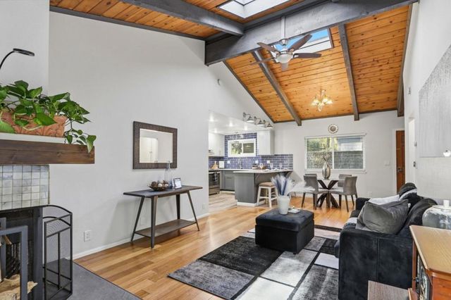 279 Anchor Court, Boulder Creek, CA 95006