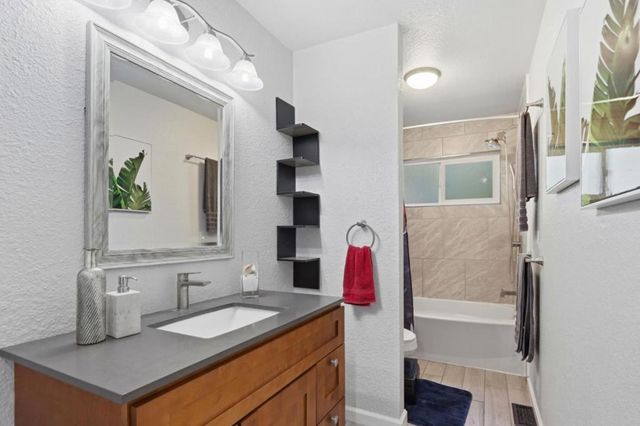 279 Anchor Court, Boulder Creek, CA 95006