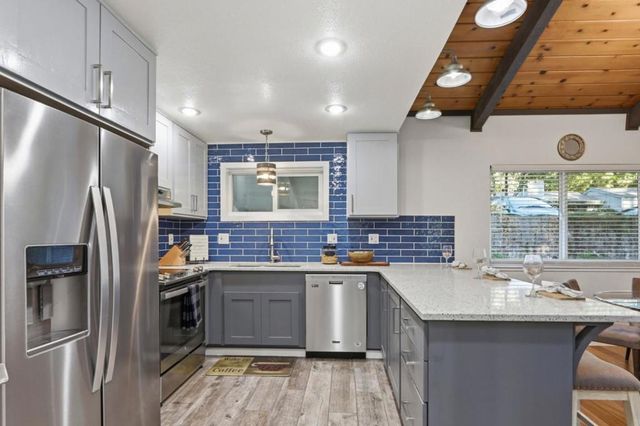 279 Anchor Court, Boulder Creek, CA 95006