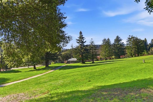 279 Anchor Court, Boulder Creek, CA 95006