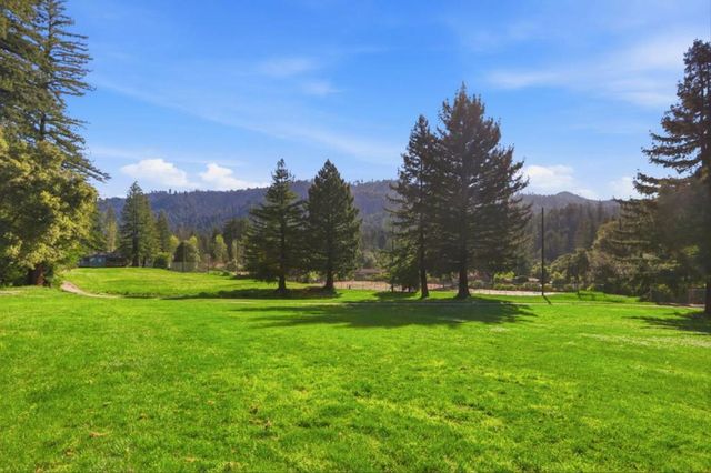 279 Anchor Court, Boulder Creek, CA 95006