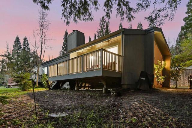 279 Anchor Court, Boulder Creek, CA 95006