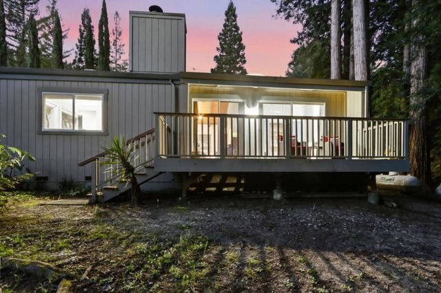 279 Anchor Court, Boulder Creek, CA 95006