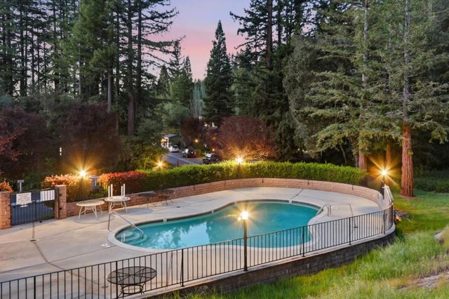 279 Anchor Court, Boulder Creek, CA 95006