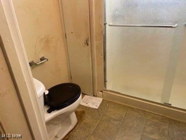 206 6th Street NW, New Philadelphia, OH 44663