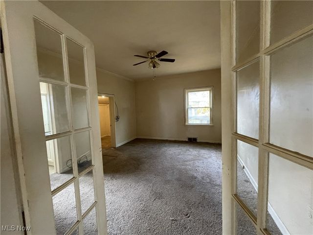 206 6th Street NW, New Philadelphia, OH 44663