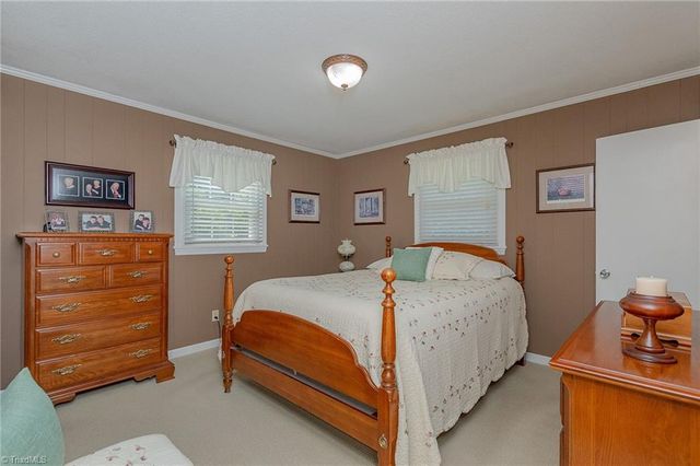 421 Dove Point, Lexington, NC 27295