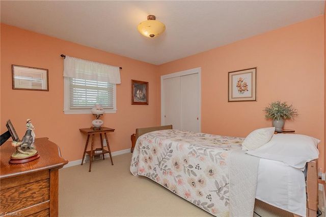 421 Dove Point, Lexington, NC 27295