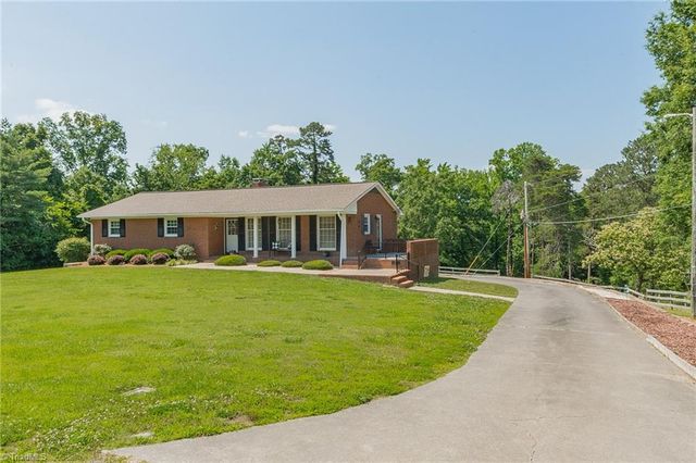 421 Dove Point, Lexington, NC 27295
