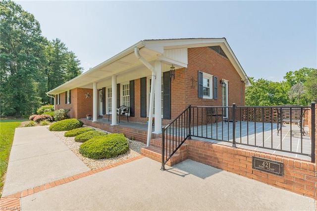 421 Dove Point, Lexington, NC 27295