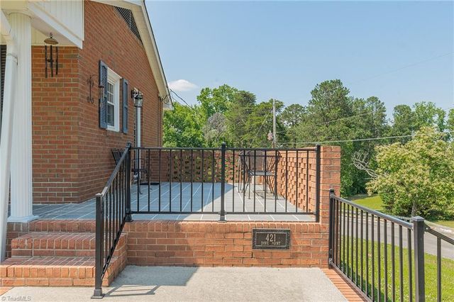 421 Dove Point, Lexington, NC 27295