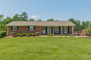 421 Dove Point, Lexington, NC 27295