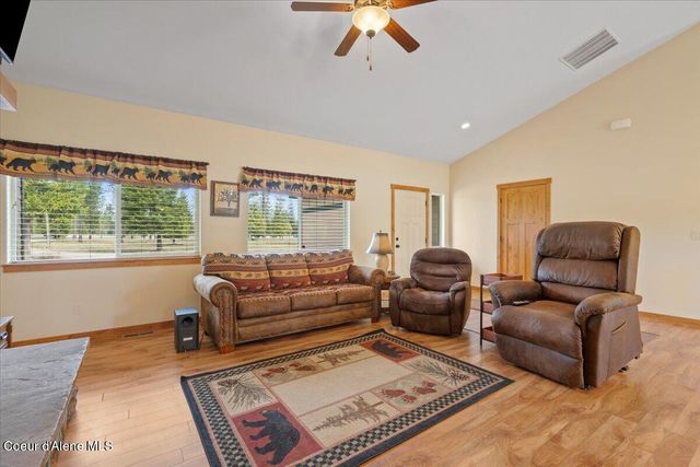 458 W Keva LN, Athol, ID 83801