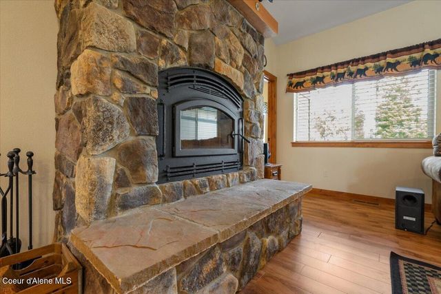 458 W Keva LN, Athol, ID 83801