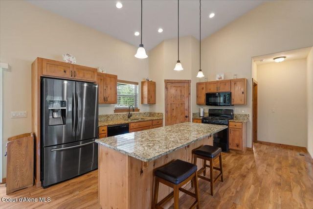 458 W Keva LN, Athol, ID 83801