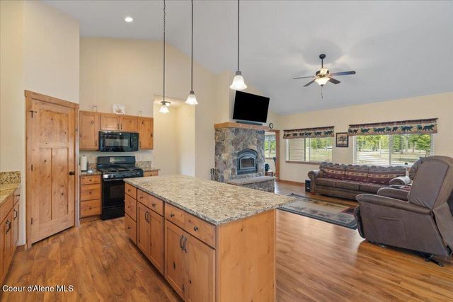 458 W Keva LN, Athol, ID 83801