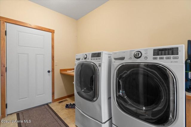 458 W Keva LN, Athol, ID 83801