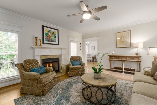 2208 Oakside Ct, Murfreesboro, TN 37128