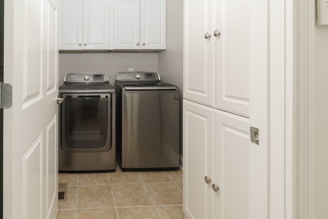 2208 Oakside Ct, Murfreesboro, TN 37128