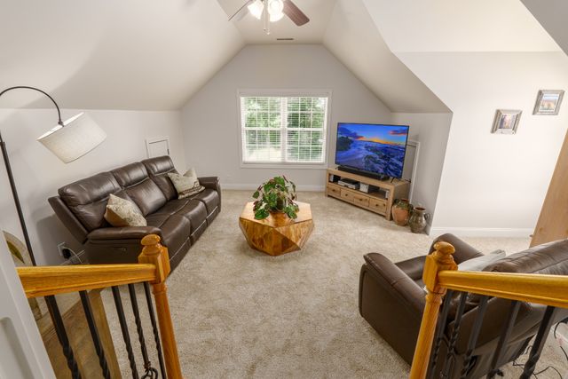 2208 Oakside Ct, Murfreesboro, TN 37128