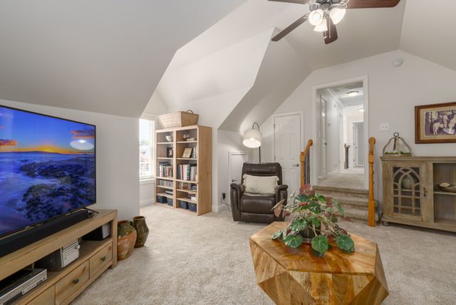 2208 Oakside Ct, Murfreesboro, TN 37128