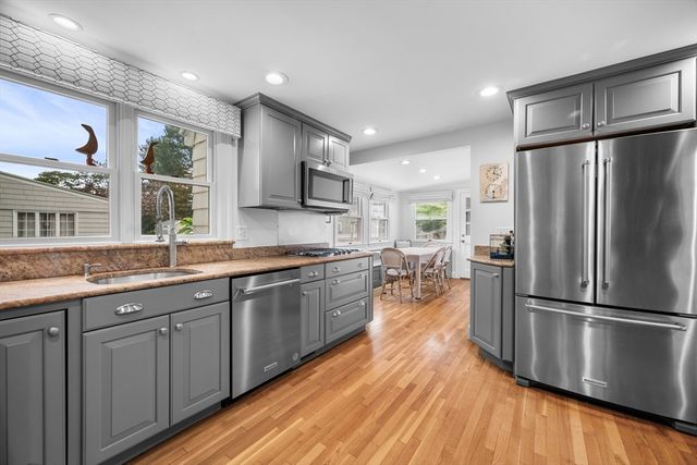 99 Tedesco St, Marblehead, MA 01945