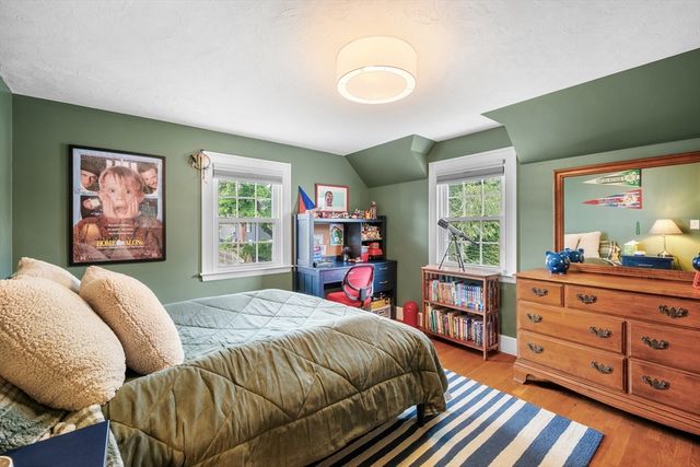 99 Tedesco St, Marblehead, MA 01945