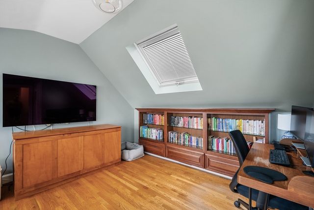 99 Tedesco St, Marblehead, MA 01945