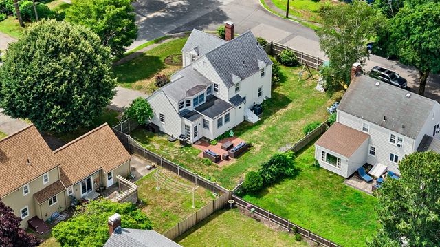99 Tedesco St, Marblehead, MA 01945