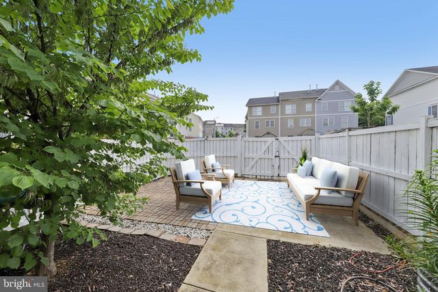 3244 15TH PL SE, Washington, DC 20020