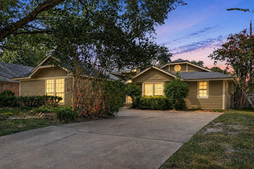 1206 Red Rock Canyon Drive, Katy, TX 77450