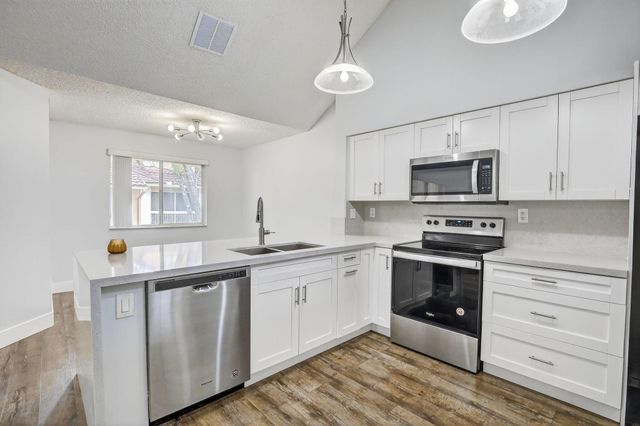 832 NW 92nd Avenue, Plantation, FL 33324