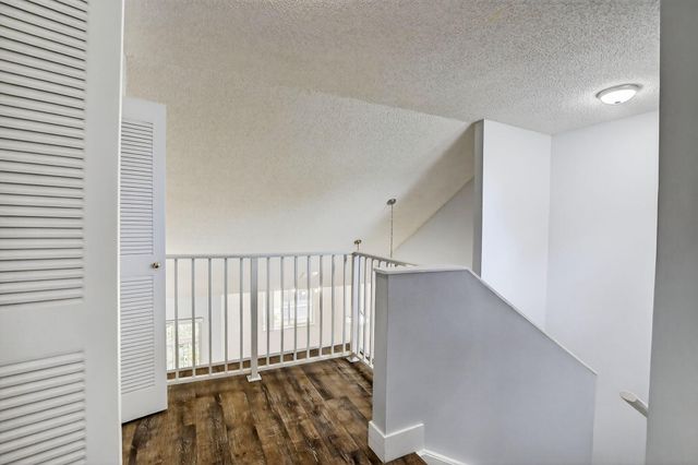 832 NW 92nd Avenue, Plantation, FL 33324