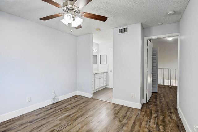 832 NW 92nd Avenue, Plantation, FL 33324