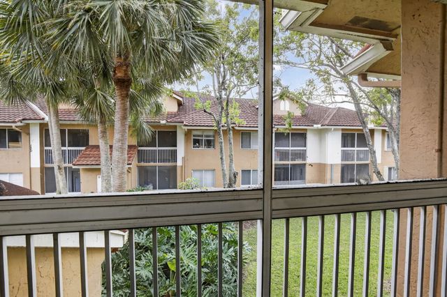 832 NW 92nd Avenue, Plantation, FL 33324