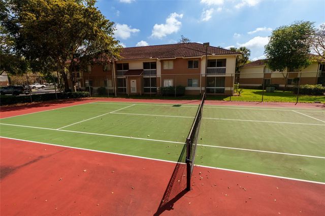 832 NW 92nd Avenue, Plantation, FL 33324