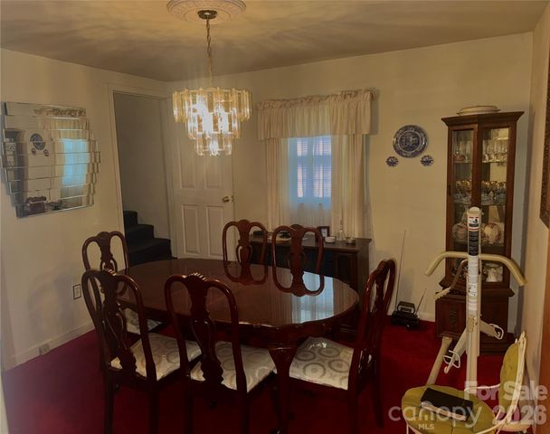 1529 W Market Street, Cheraw, SC 29520