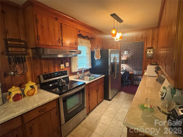 1529 W Market Street, Cheraw, SC 29520