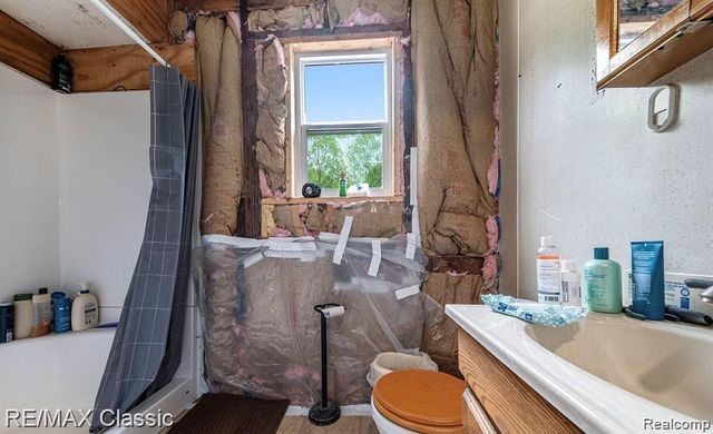 2520 W C Avenue, Kalamazoo, MI 49009