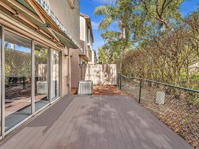 3804 NW 121st Ave, Sunrise, FL 33323