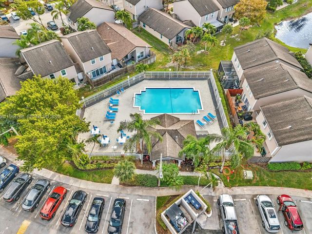 3804 NW 121st Ave, Sunrise, FL 33323