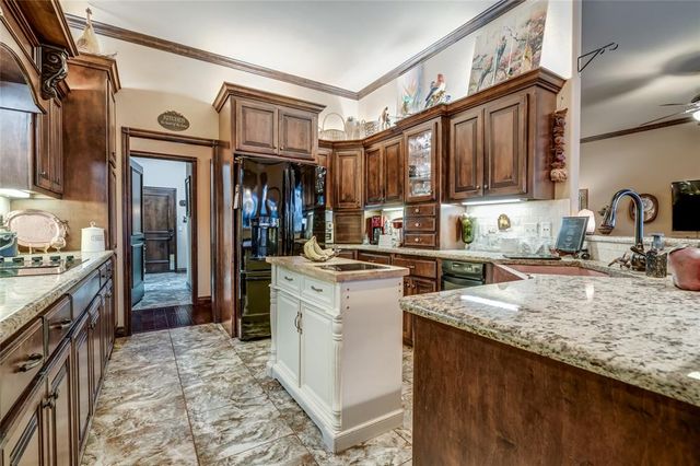 5424 Table Rock Drive, Edmond, OK 73025