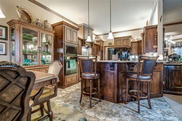 5424 Table Rock Drive, Edmond, OK 73025