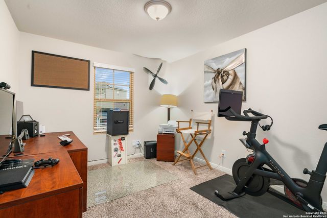 100 HUNTERS CP, San Antonio, TX 78253