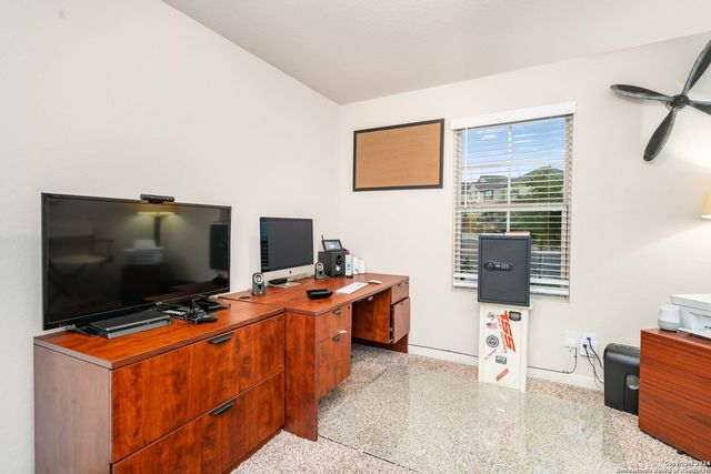 100 HUNTERS CP, San Antonio, TX 78253