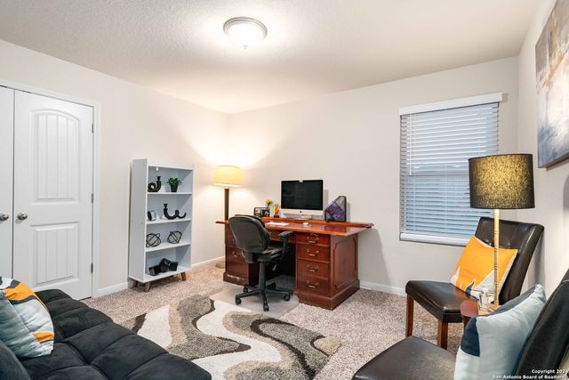 100 HUNTERS CP, San Antonio, TX 78253